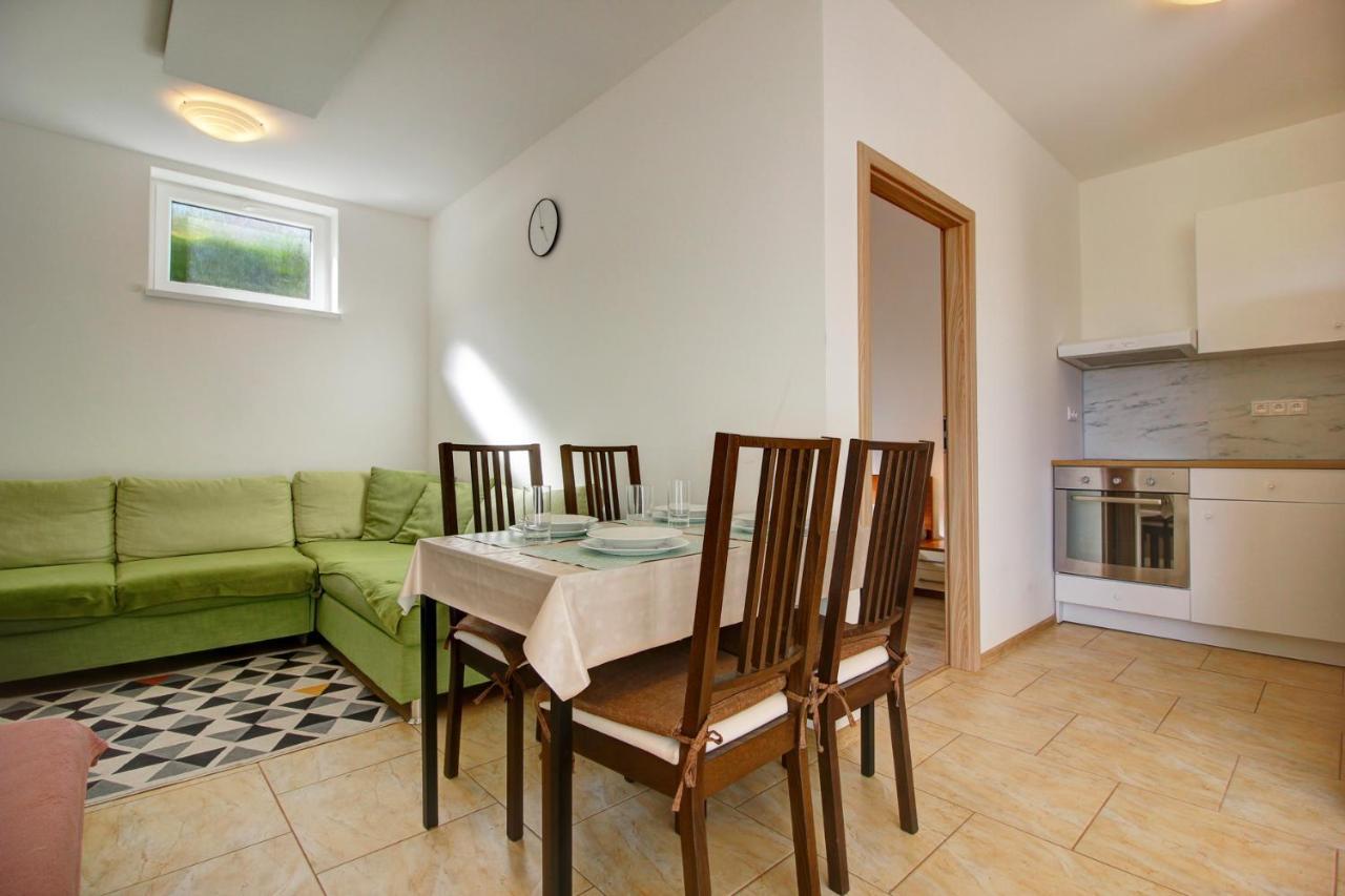 Apartments Novy Zivot Екстер'єр фото