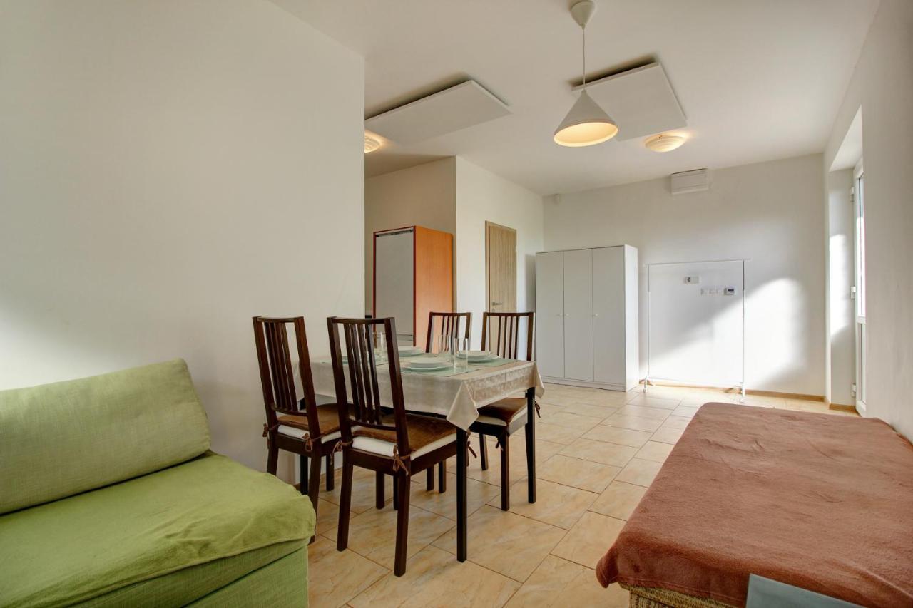 Apartments Novy Zivot Екстер'єр фото