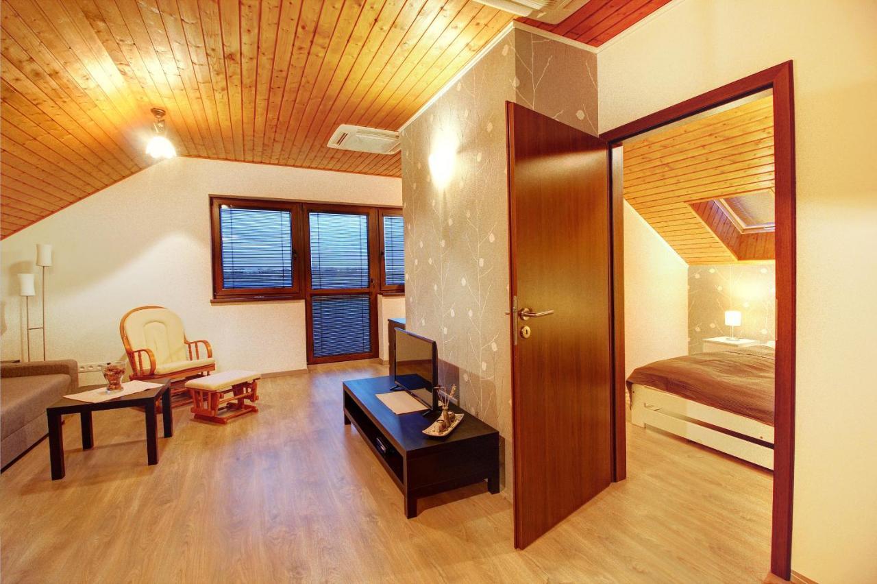 Apartments Novy Zivot Екстер'єр фото