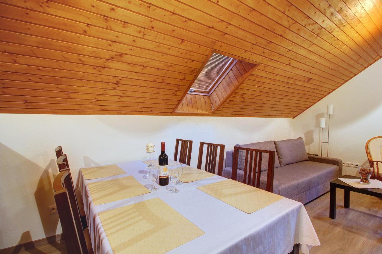 Apartments Novy Zivot Екстер'єр фото